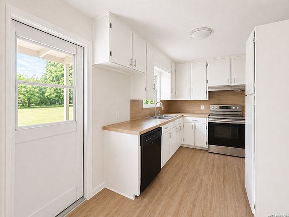 4th image of 359 BARBARA DR
