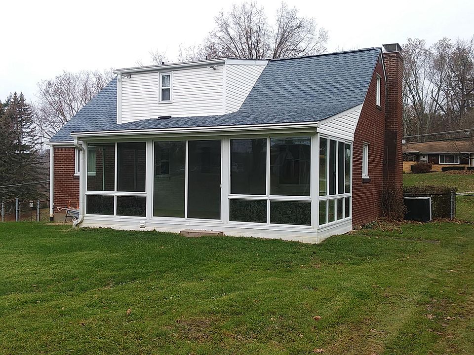 1st image of 9 Essex Dr