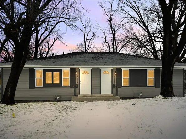 3615 E Gregory Blvd, Kansas City, MO 64132