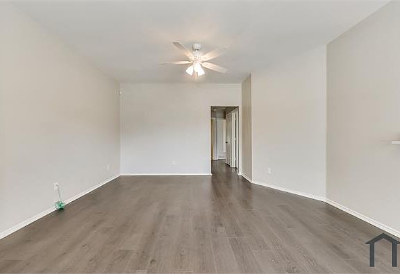 2nd image of 315 Queens Ct S #A