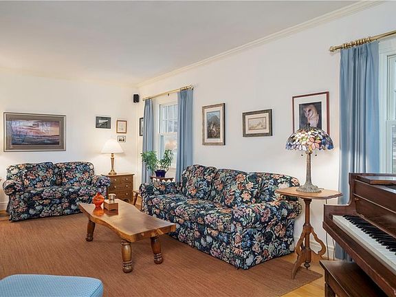 3rd image of 15282 Armes Ct