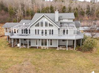 44 Carriage Hill Rd, Diamond Point, NY 12824