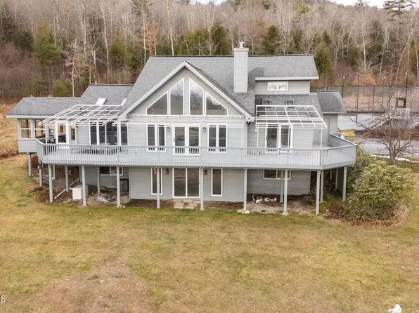 44 Carriage Hill Road, Lake George, NY 12824