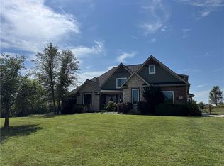 22205 143rd Pkwy, Basehor, KS 66007
