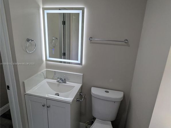 2911 NW 132nd Ter UNIT 2