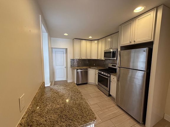5th image of 1214 N Ringgold St