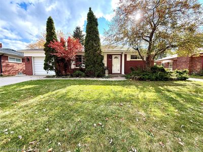 16766 Sprenger Ave, Eastpointe, MI, 48021