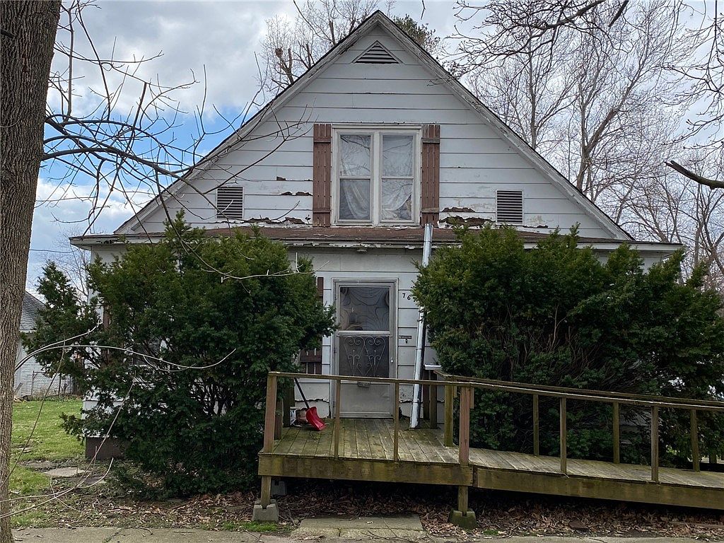 767 Pine Ave, Neoga, IL 62447 Zillow