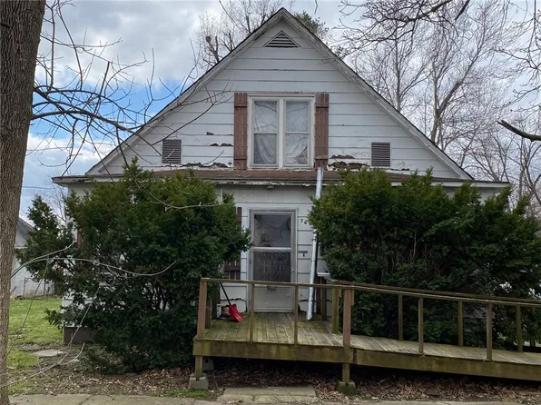 767 Pine Ave, Neoga, IL 62447