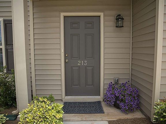 2nd image of 213 Werninger Ct