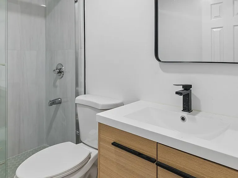 1225 Spruce St #3F — Photo 23
