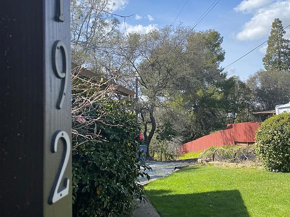3rd image of 192 Daniels Dr