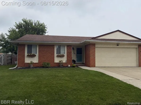 20044 Cole Ave, Brownstown, MI 48183