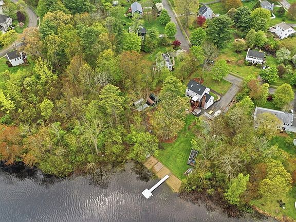 2nd image of 17 Unicorn Cir