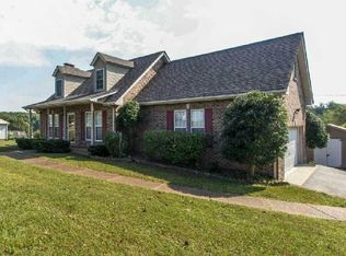 1024 Creek Bottom Rd, White Bluff, TN 37187