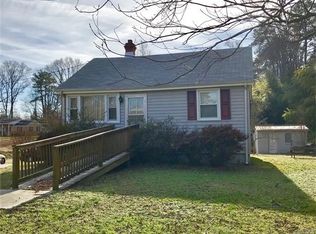 13097 Hill Top Dr, Ashland, VA 23005