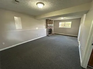 407 Bertha Way — Photo 6