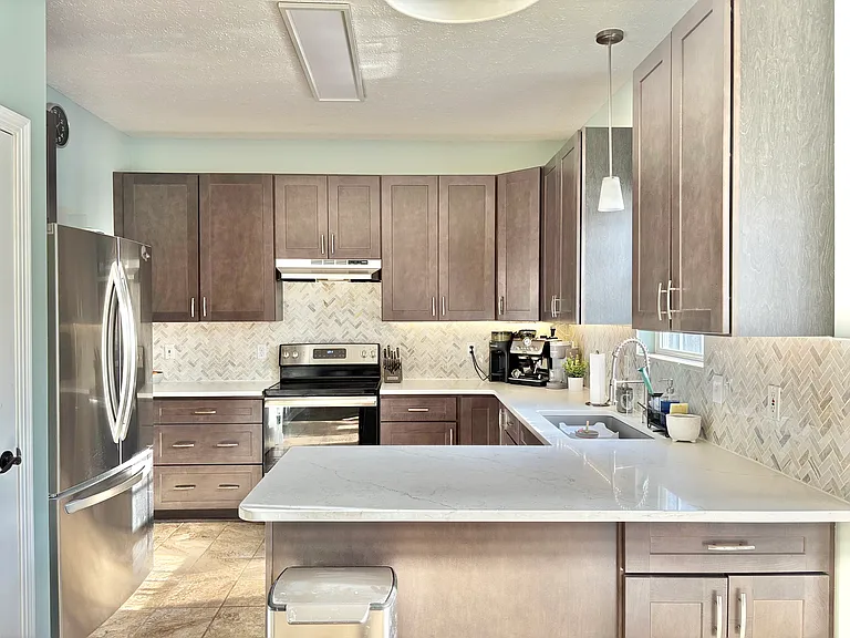 23277 Sharon Dr — Photo 2