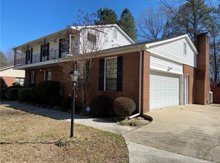 319 Lofton Dr, Fayetteville, NC 28311