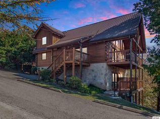 2607 Tree Top Way, Pigeon Forge, TN 37863