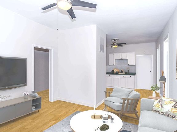 3rd image of 2223 N Hoyne Ave