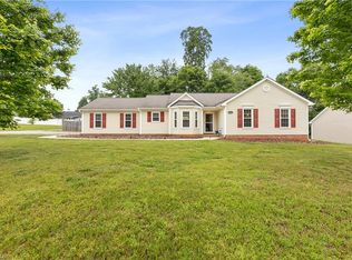 6806 Rangecrest Rd, Belews Creek, NC 27009