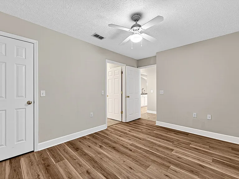114 Lakeridge Dr — Photo 26