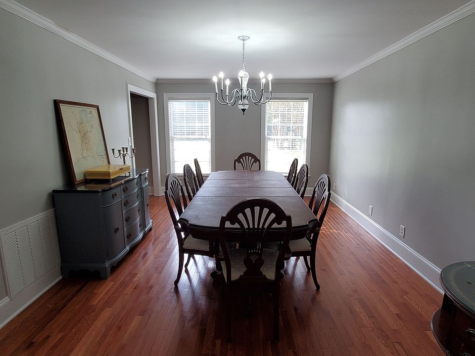 1st image of 906 Cairnsmore Pl