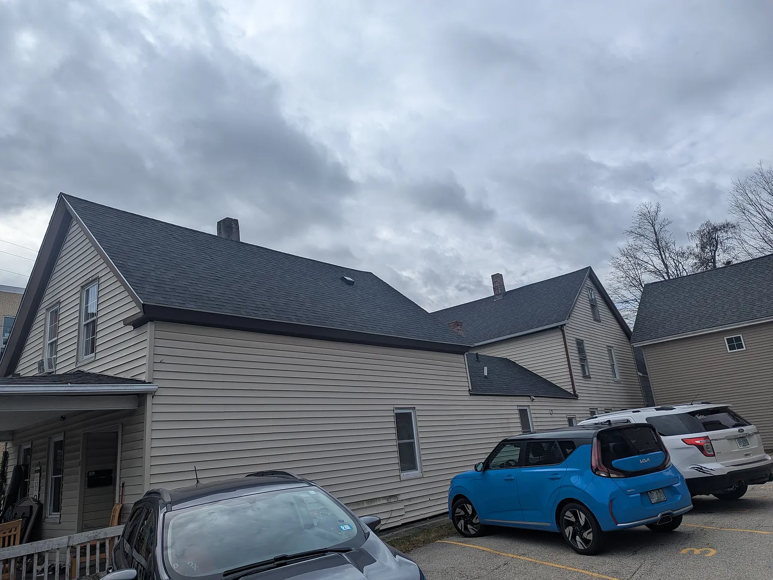 4 bed, 2.5 bath, 1400 sqft, $2,700 — Photo 3