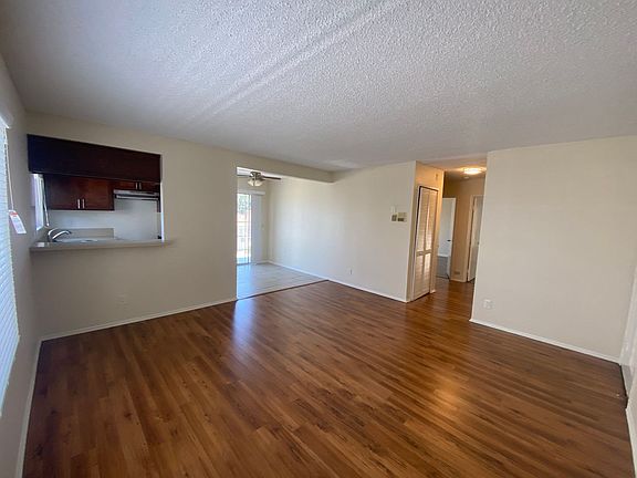 4th image of 1129 Mira Mar Ave APT 201