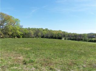 1 Dillon Rd, Milton, TN 37118