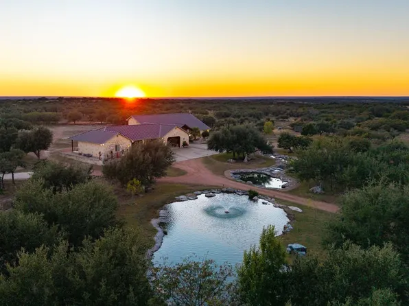 11271 Us Highway 290, Harper, TX 78631