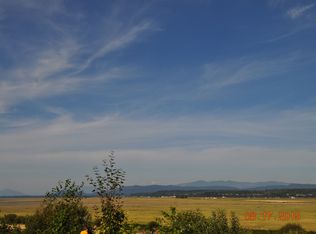 1490 E Larkspur Ln, Camano Island, WA 98282