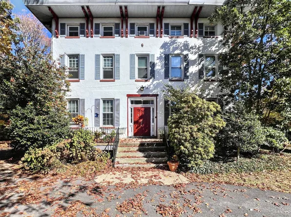 327 Meetinghouse Lane, 327 Meetinghouse Ln APT 5, Media, PA 19063