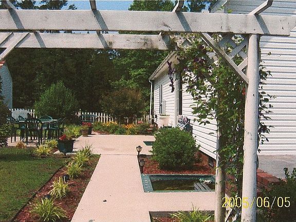 Back of house 05/2006