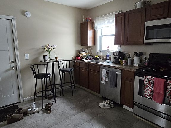 4th image of 84 May St #1