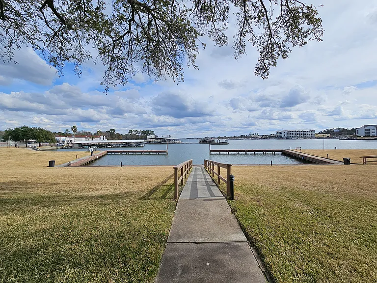 15575 Marina Dr #323A — Photo 33