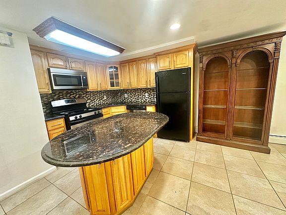 4th image of 2514 146th St #1