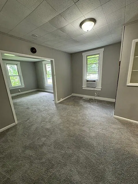 2 bed, $1,375 — Photo 2