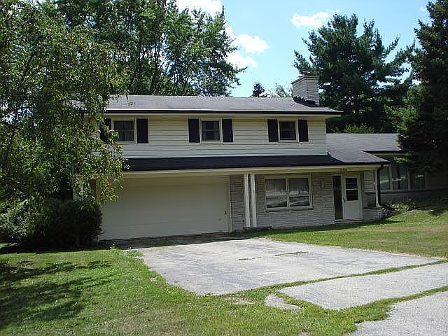 2nd image of 21795 Greendale Dr