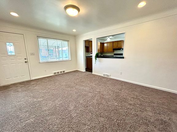 3rd image of 25115 Lehner St