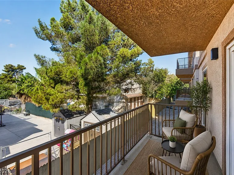 2301 Seco Adobe Cir #204 — Photo 5