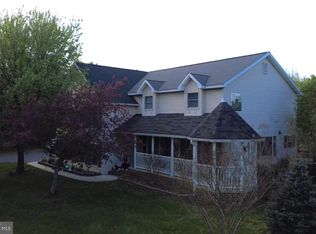 12 Wheatland Dr, Mechanicsburg, PA 17050