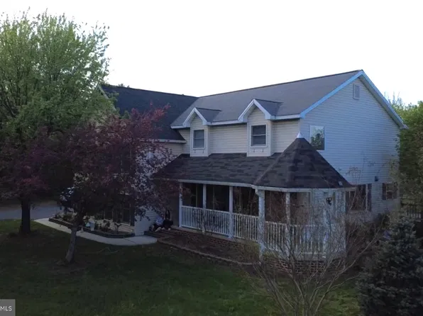 12 Wheatland Dr, Mechanicsburg, PA 17050