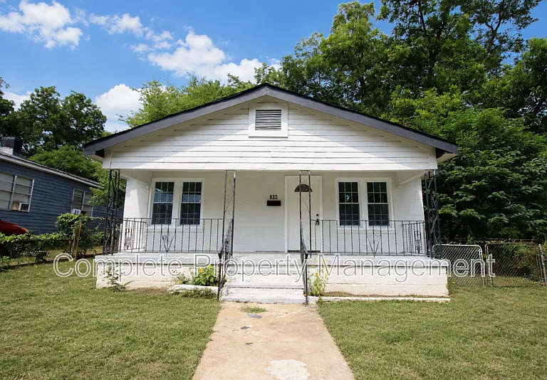 932 Court T — Photo 1