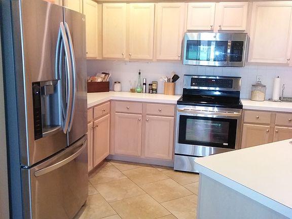 3rd image of 9200 Bayberry Bnd APT 102