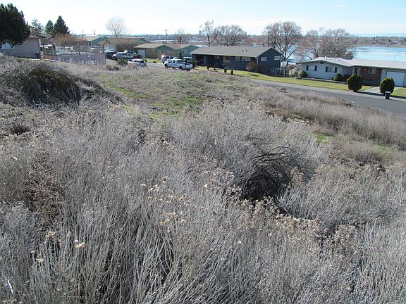 2nd image of 2003 S Beaumont Dr