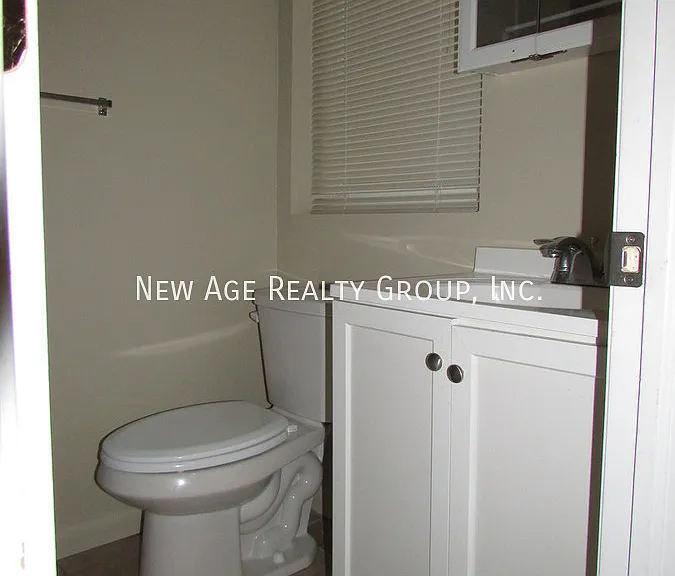 436 N 32nd St #1 — Photo 5