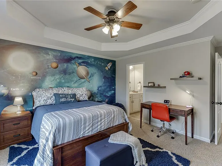 4612 Grandview Pkwy — Photo 32