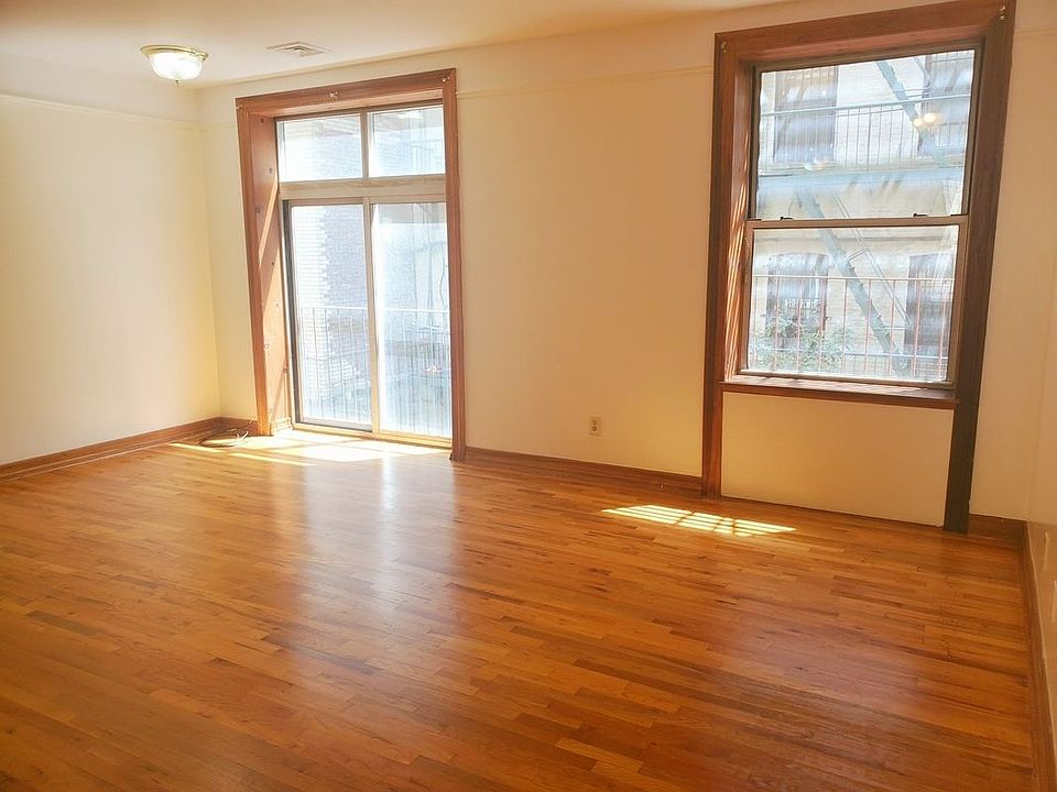 1st image of 350 Lincoln Pl #2QQ